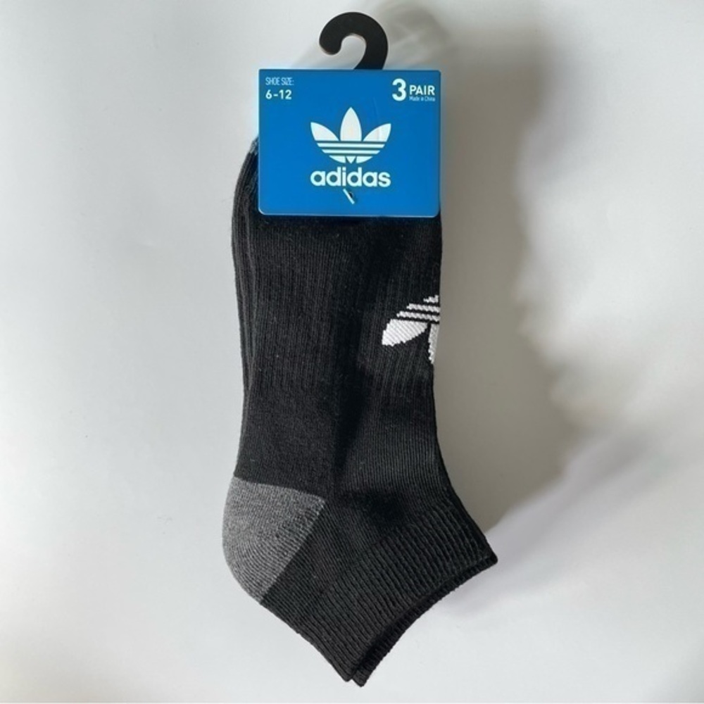 Adidas men’s low cut socks 3 pair size 6-12 black white gray